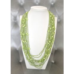 Pasztell zöld többsoros gyöngyös nyaklánc